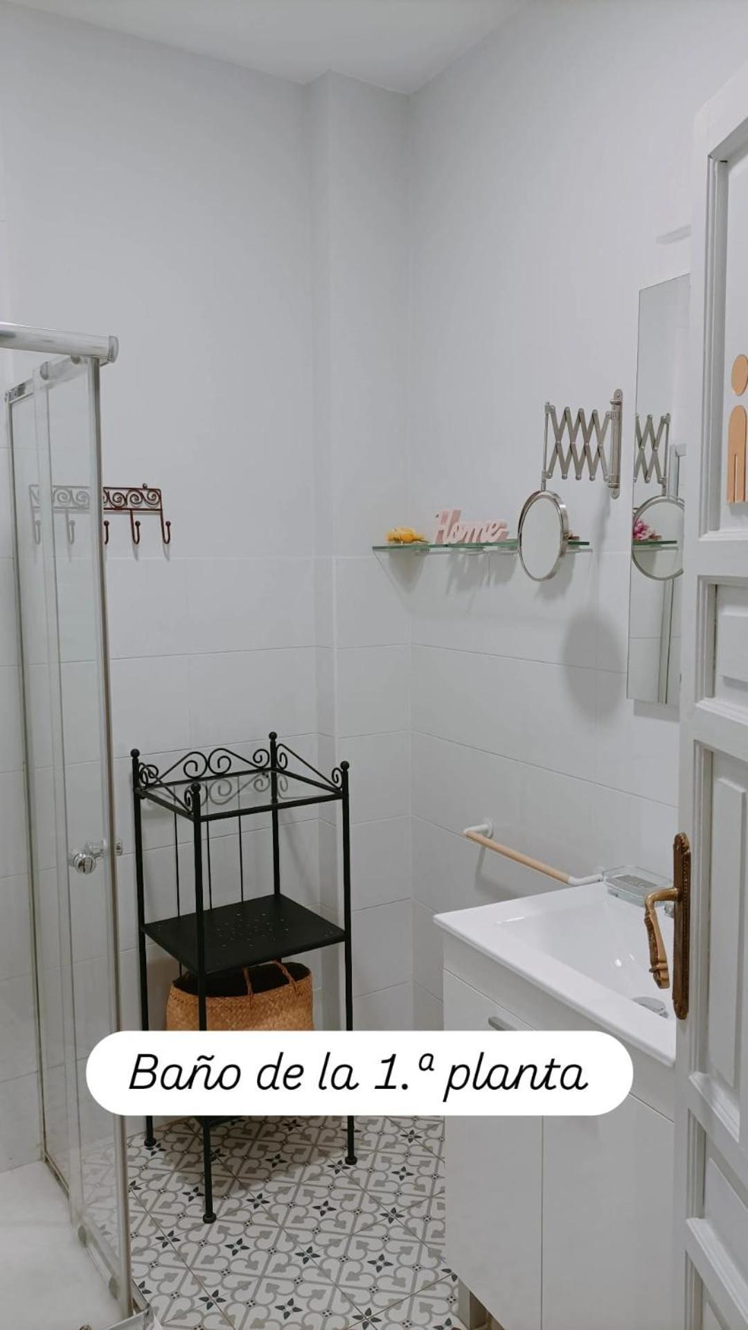Apartamentos En La Plaza Dona Elvira, 7 Sevilha Exterior foto