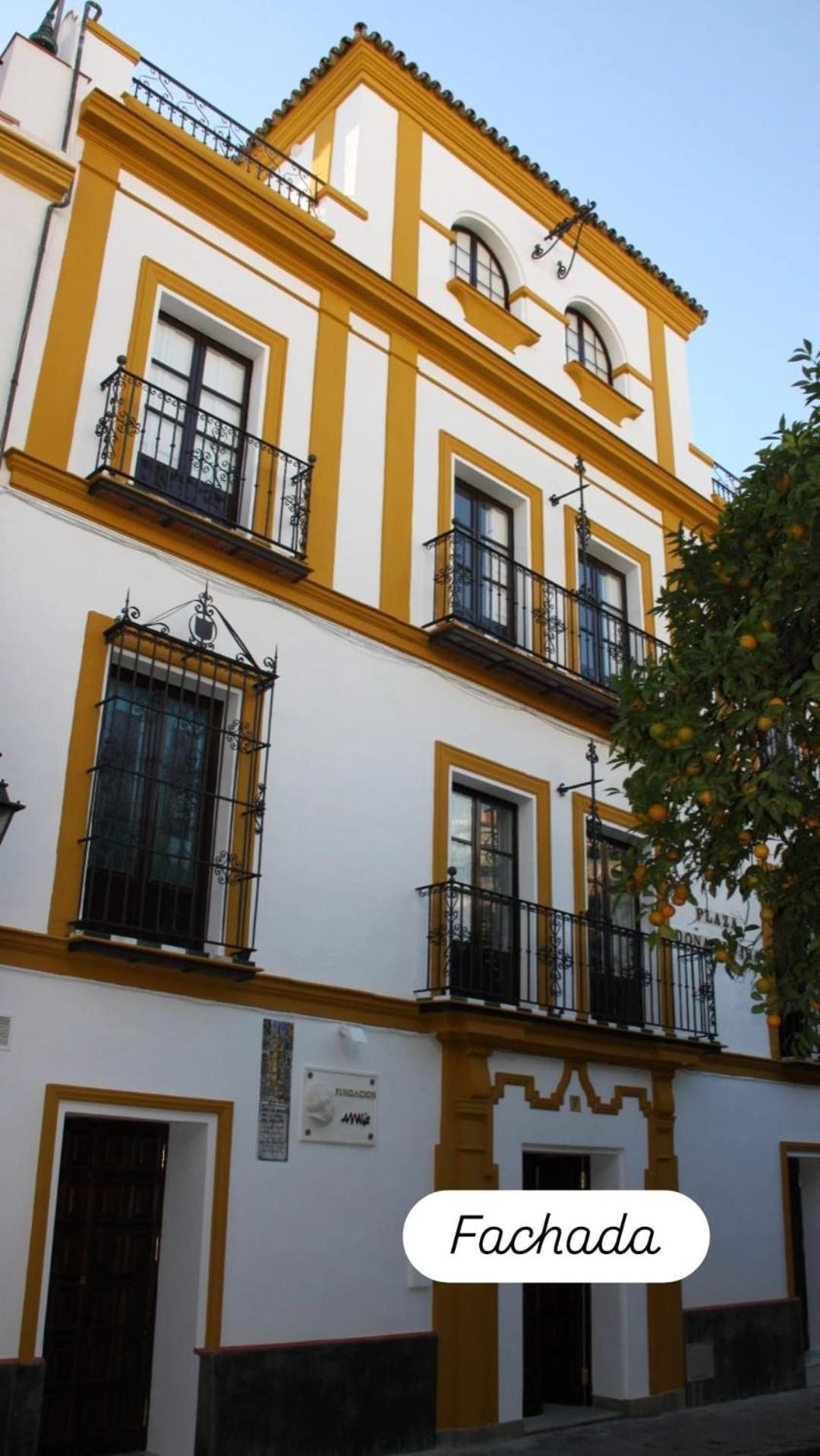 Apartamentos En La Plaza Dona Elvira, 7 Sevilha Exterior foto